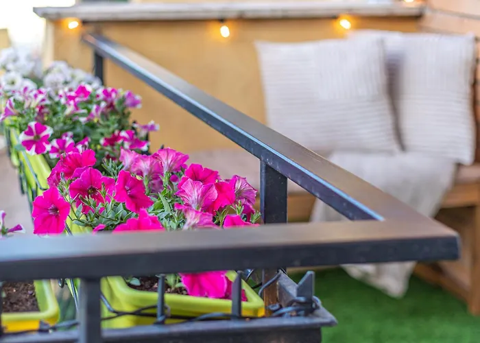 San Pietro Panoramic View Apartment *