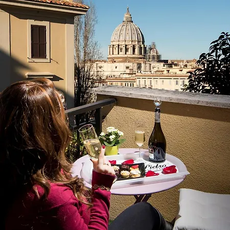 San Pietro Panoramic View Apartment *